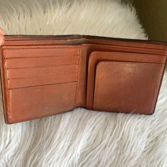 Louis Vuitton Brown Monogram Leather Wallet Pre-owned - Picture 9 of 14